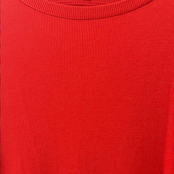 Elegant Red Long Sleeve Dress - Picture 4 of 5